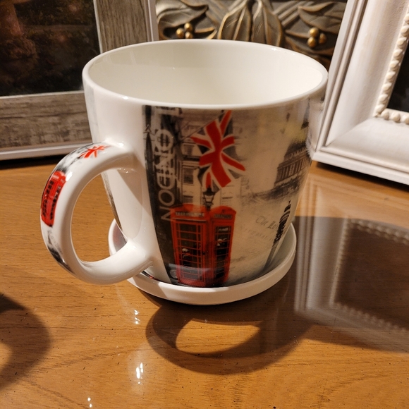 Leonardo collection coffee mug and coaster. - Picture 4 of 16